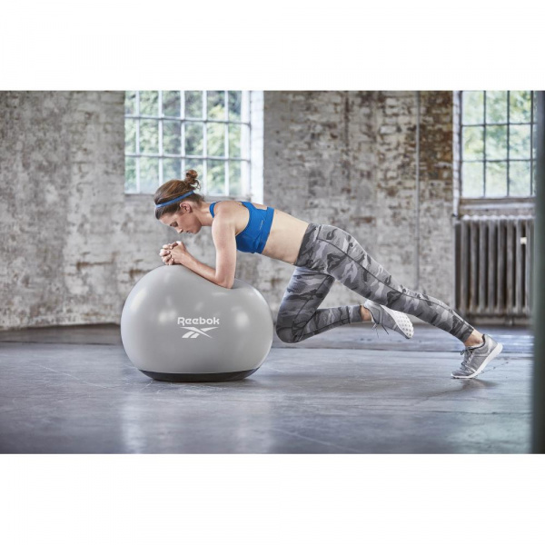 RAB-40016BK  Гимнастический мяч Reebok серо-черный, 65 см